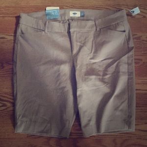 Women’s Bermuda shorts